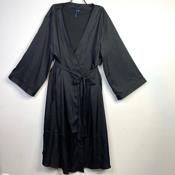 Fox & Royal City Chic Long Black Satin Robe Classic Minimalist Plus Size 18 M - Picture 2 of 15